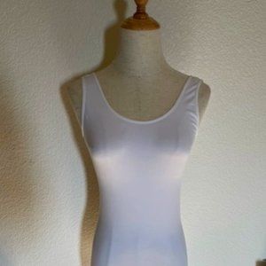 Yummie Shaping Tank Compression Cami White M/L - More Medium than Large IMO